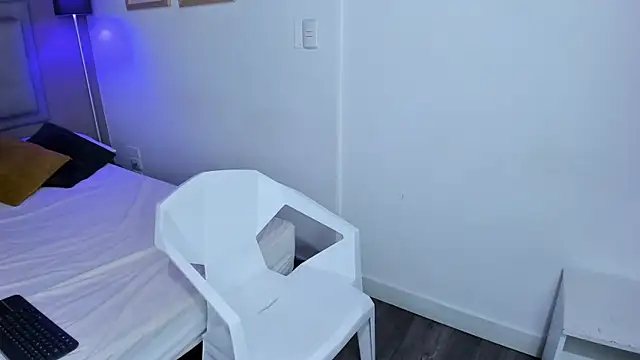 ApoloRicci's cam snapshot