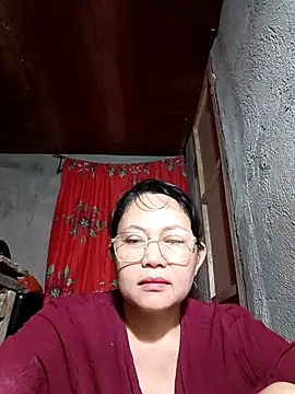 Everleigh_mom's cam snapshot