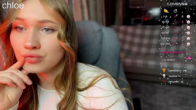 ChloeMillerMeow's cam snapshot