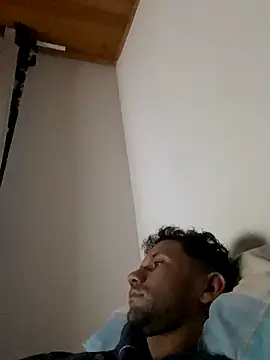 Michaell_Spinelly's cam snapshot