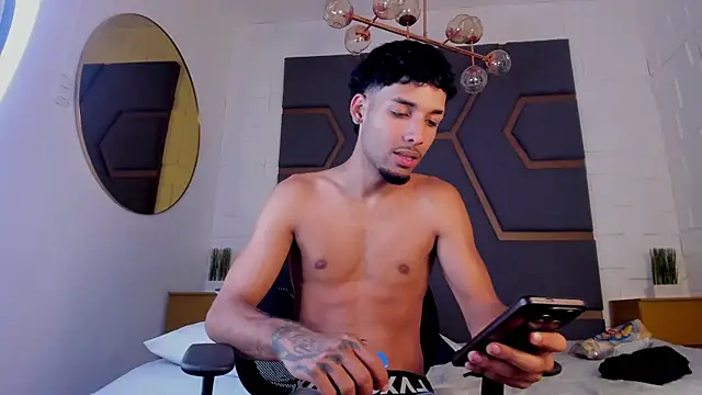 Thiagoferreti's cam snapshot