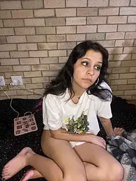 Spooky_Luna's cam snapshot