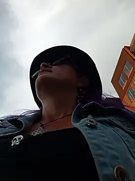 sophie_banger live sex cam