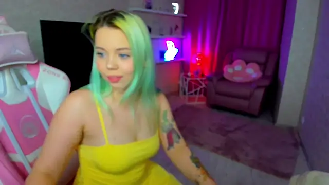 EnergyBunny_1's cam snapshot