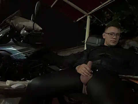 Neil_and_isaac live sex cam