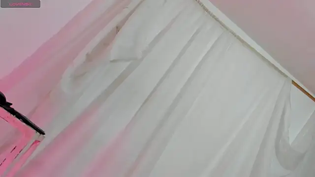 Itsme_Daniela live sex cam