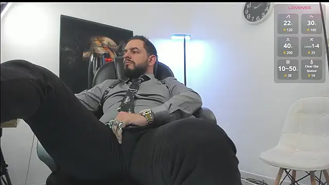 Ethan_Castellano live sex cam