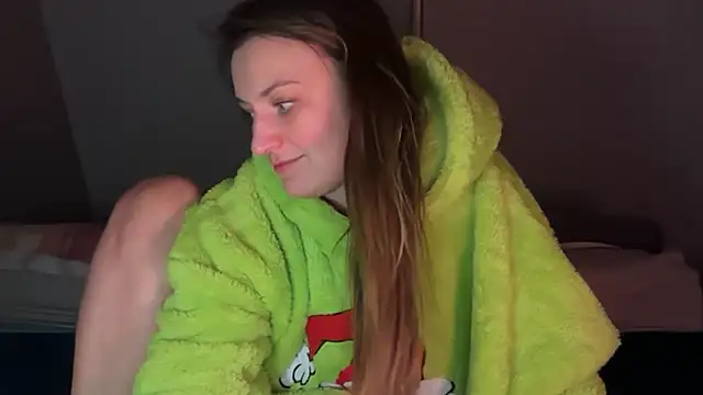 Velvetwitch87 live sex cam