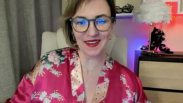 feliziaDesire live sex cam