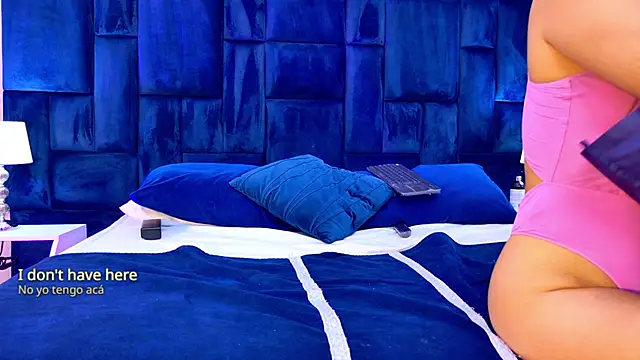 Stacy_London's cam snapshot