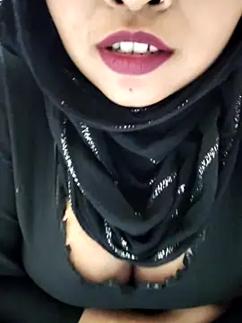 Indian-Nazia's cam snapshot