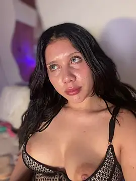 Snow-TV live sex cam