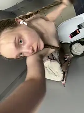 bambi_lu's cam snapshot