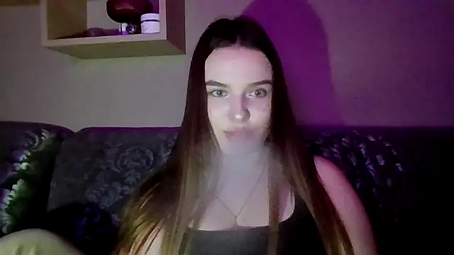 BratzDollVibes's cam snapshot