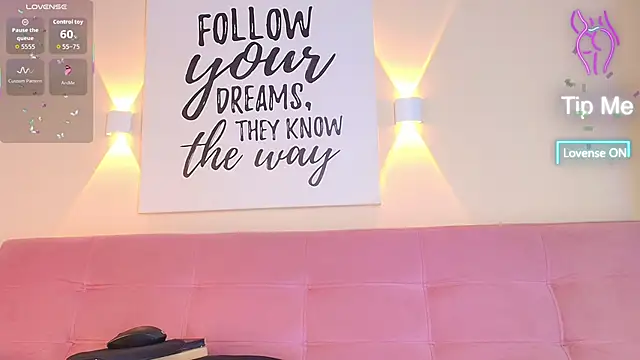 SunnyGilmoree's cam snapshot