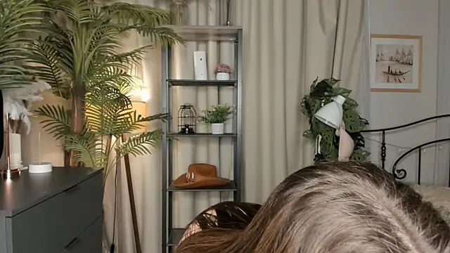 ThelmaJusto live sex cam