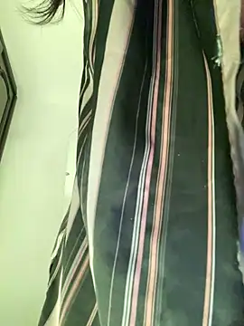 _TiniWild's cam snapshot