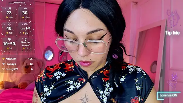 Lynaa_love's cam snapshot