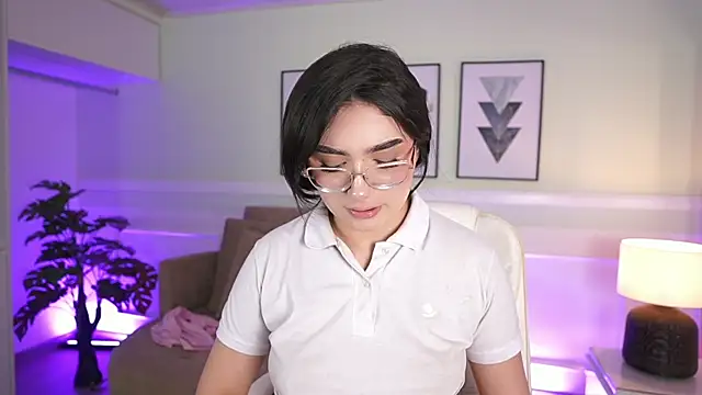 EmilyTurneer's cam snapshot