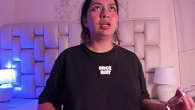 lea_hunter__'s cam snapshot