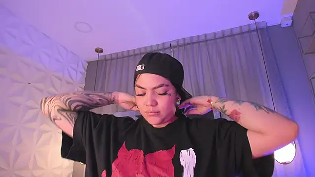 MAGIC_TESSA's cam snapshot