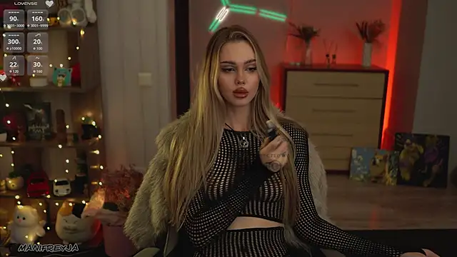 ManiFreyja's cam snapshot