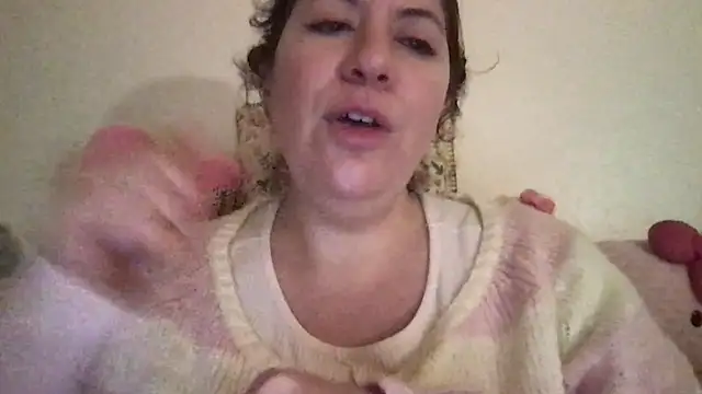 HYPHYtype's cam snapshot