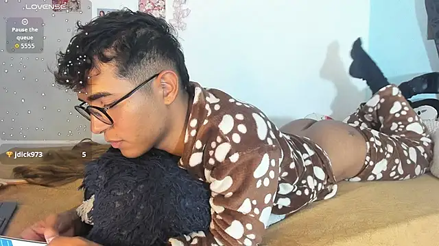 cute_sammy_1's cam snapshot