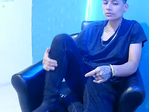 Owen_tomboy's cam snapshot