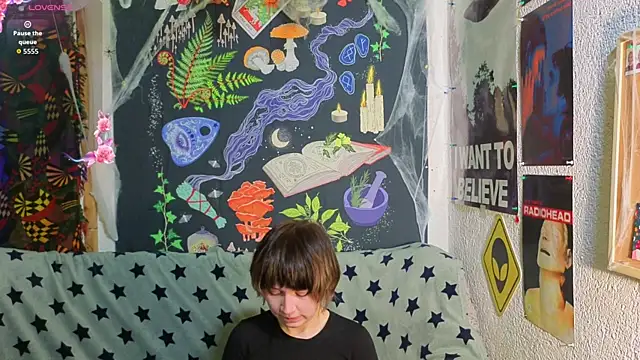 ReincarnatedAngel's cam snapshot