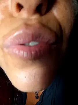 allyson22andy live sex cam