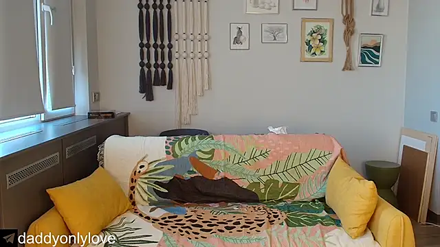 daddyonlyloveme's cam snapshot