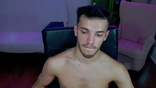 DominicValente's cam snapshot