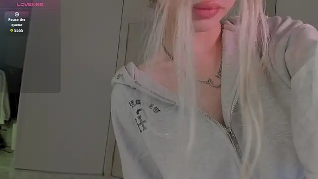 KellyBarton's cam snapshot