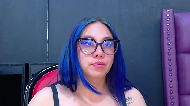 BellaBarness's cam snapshot