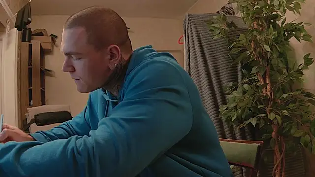 bulatov_xx's cam snapshot