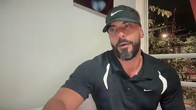 romeolovedark live sex cam