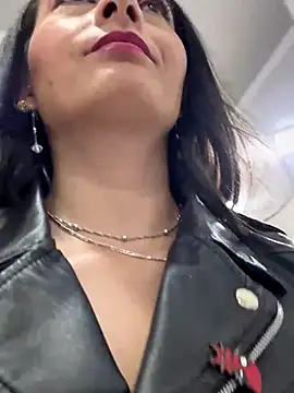 _Bella-Office1 live sex cam