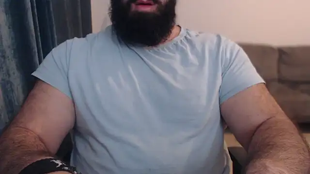 hugemachohandsome's cam snapshot