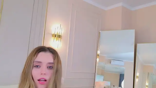 MarybethSnow's cam snapshot