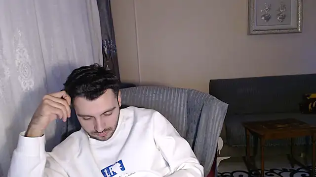 handsomeee04 live sex cam