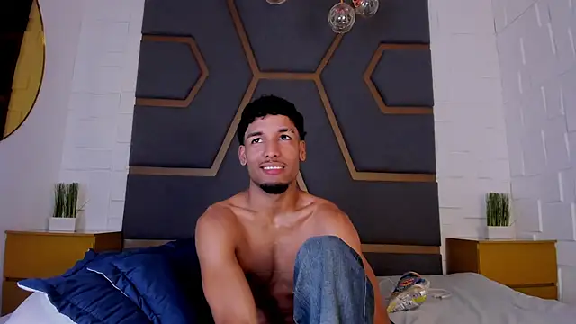 Thiagoferreti live sex cam