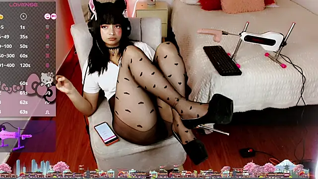 Lunyhose live sex cam