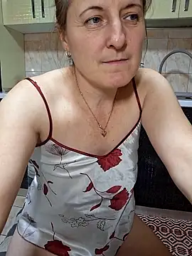 Sweet-milf-'s cam snapshot