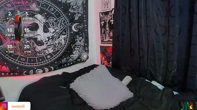 Lexxxxx_ live sex cam