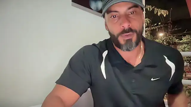 romeolovedark live sex cam