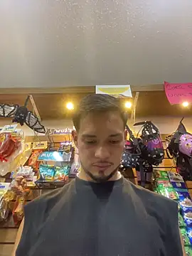 Leonardmoppet live sex cam