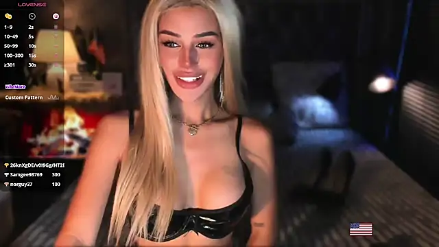 ZyraGoddes live sex cam