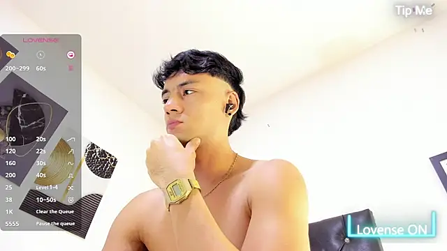 Sebastian-Dash live sex cam