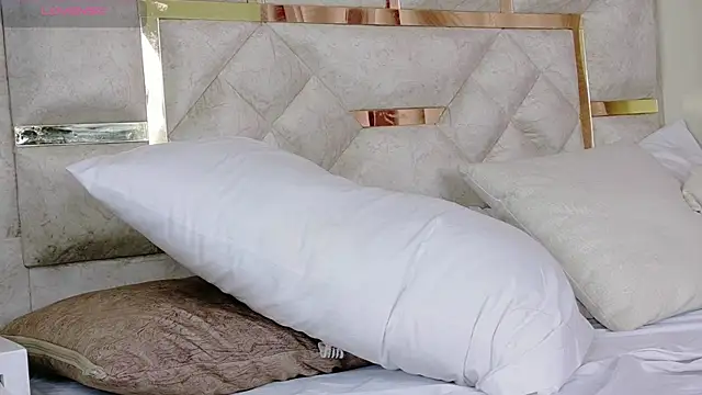 Mia_belmontt's cam snapshot